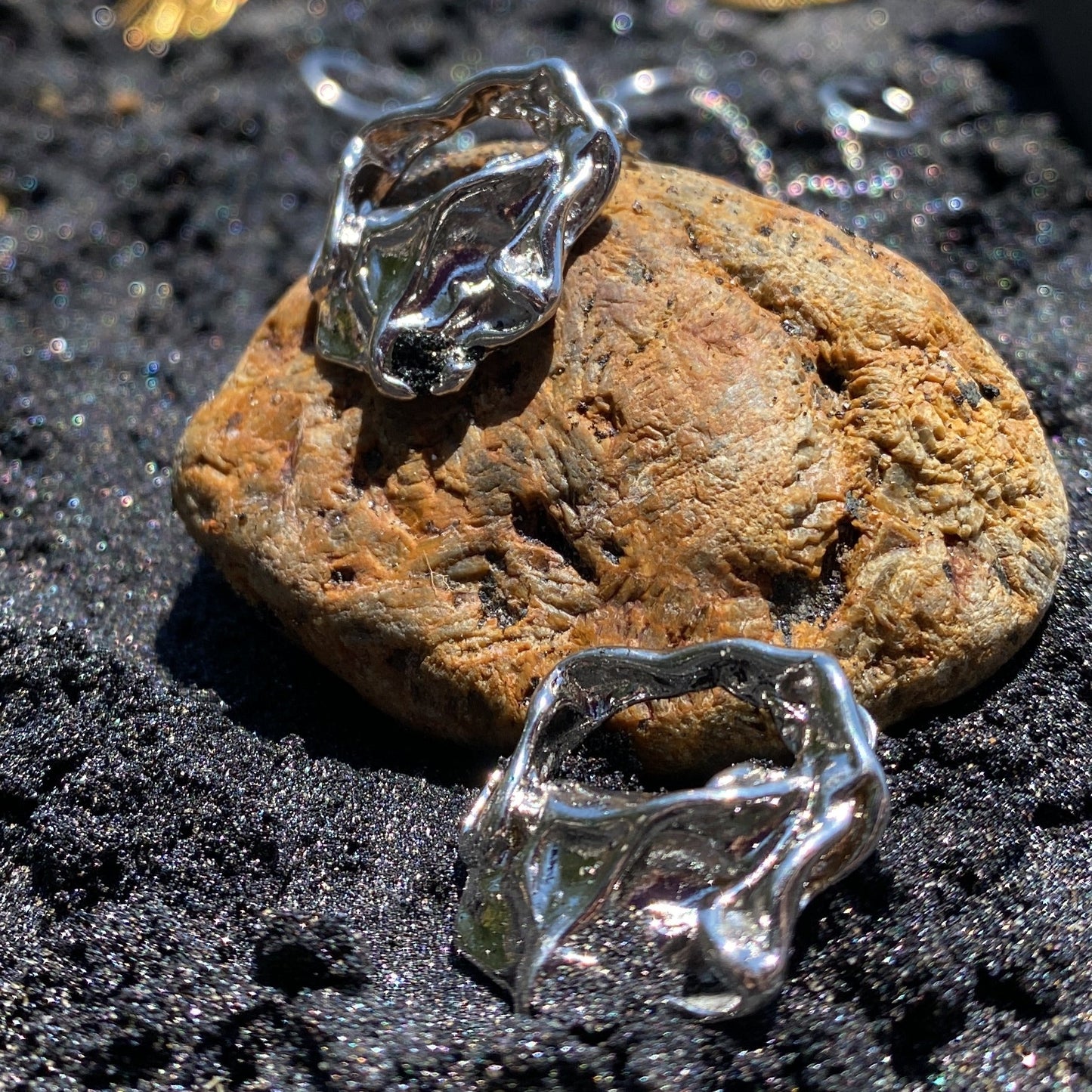 BOLD STUDS