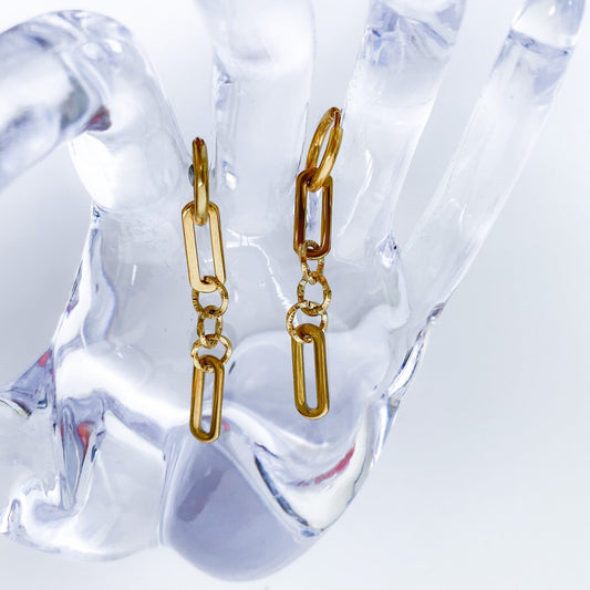CHAIN EARRINGS