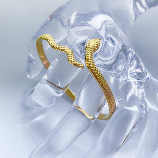 GOLD SNAKE BANGLE