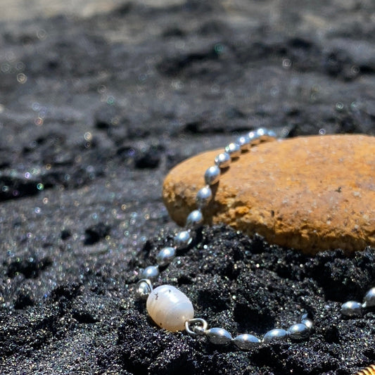 JUST ONE PEARL NECKLACE