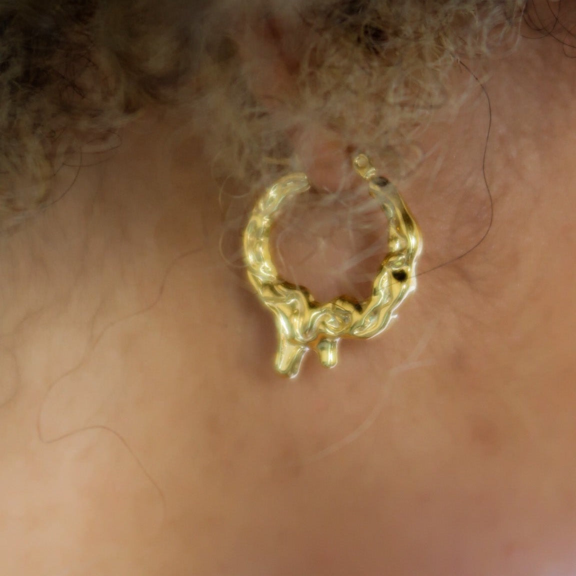 BUBBLE GUM EARRINGS