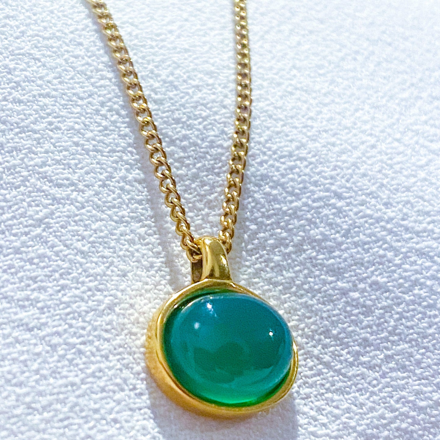 GREEN AGATE PENDANT