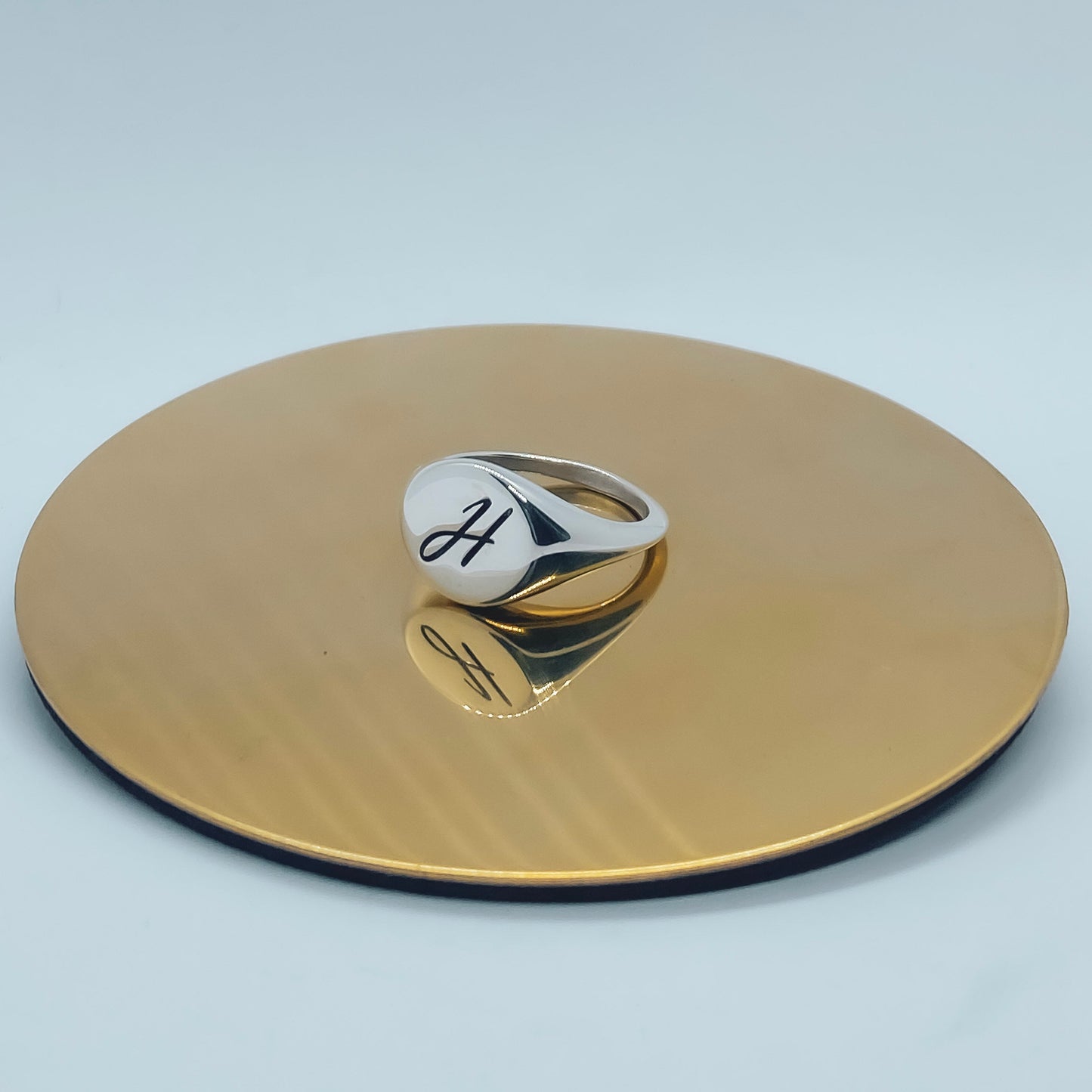 Circle Ring